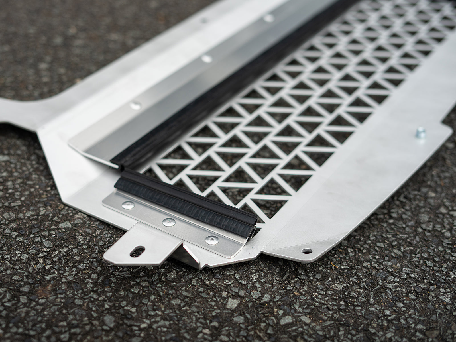 BMW F80 M3/F82 M4 Oil Cooler Bash Plate