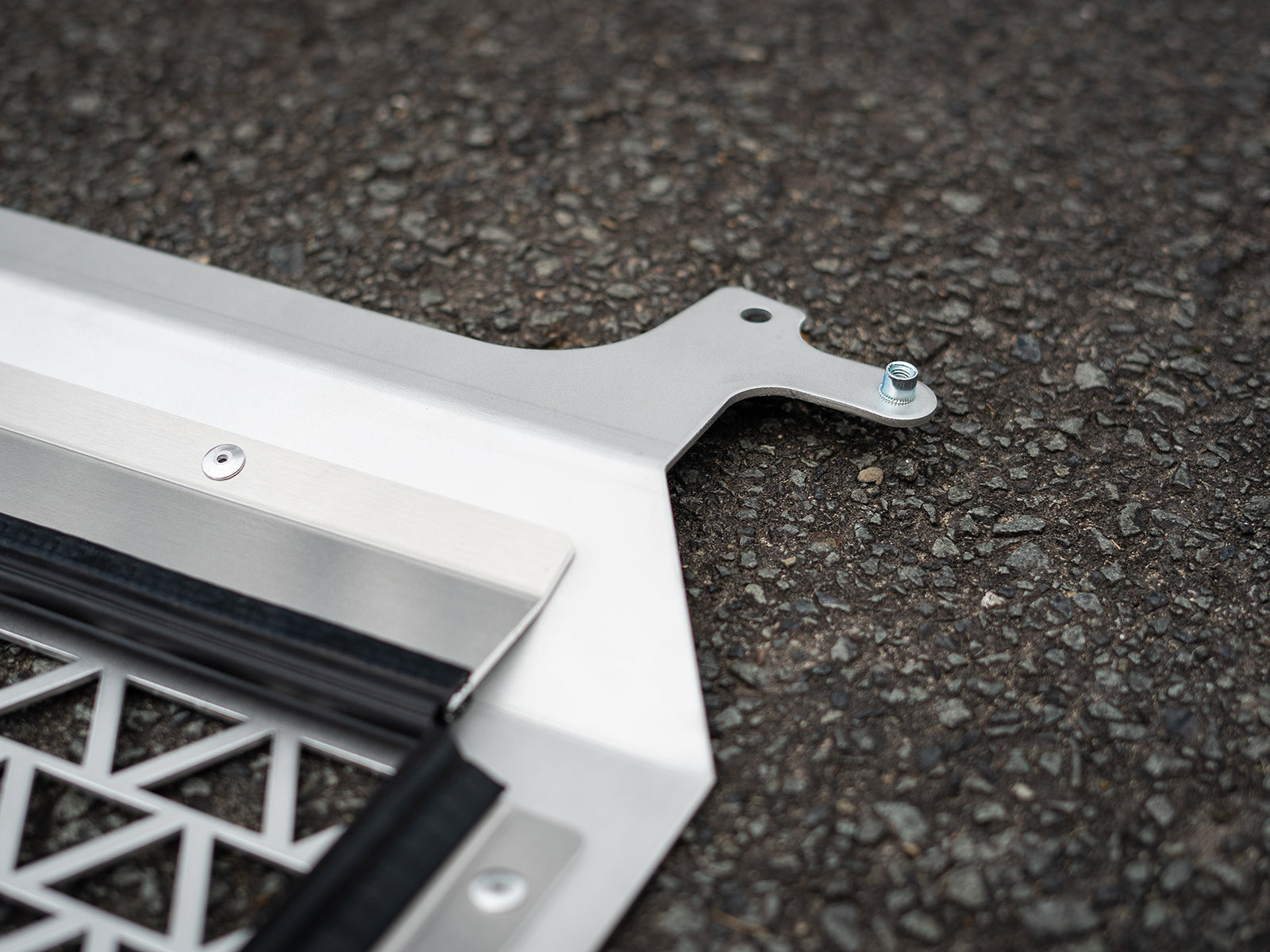 BMW F80 M3/F82 M4 Oil Cooler Bash Plate