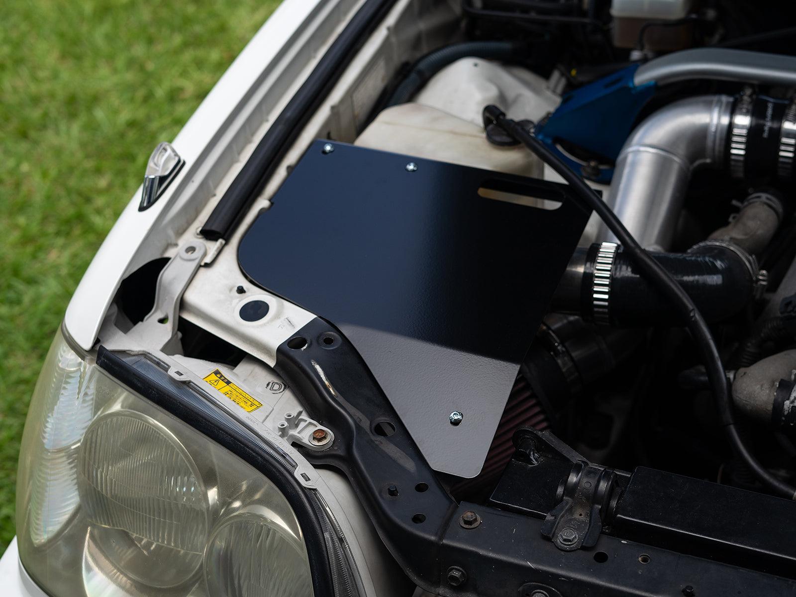 Toyota Crown JZS171 Air Intake Shield