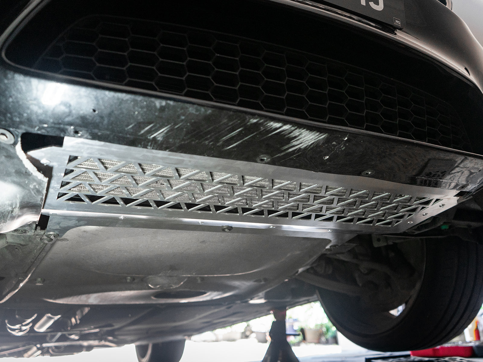 BMW F80 M3/F82 M4 Oil Cooler Bash Plate