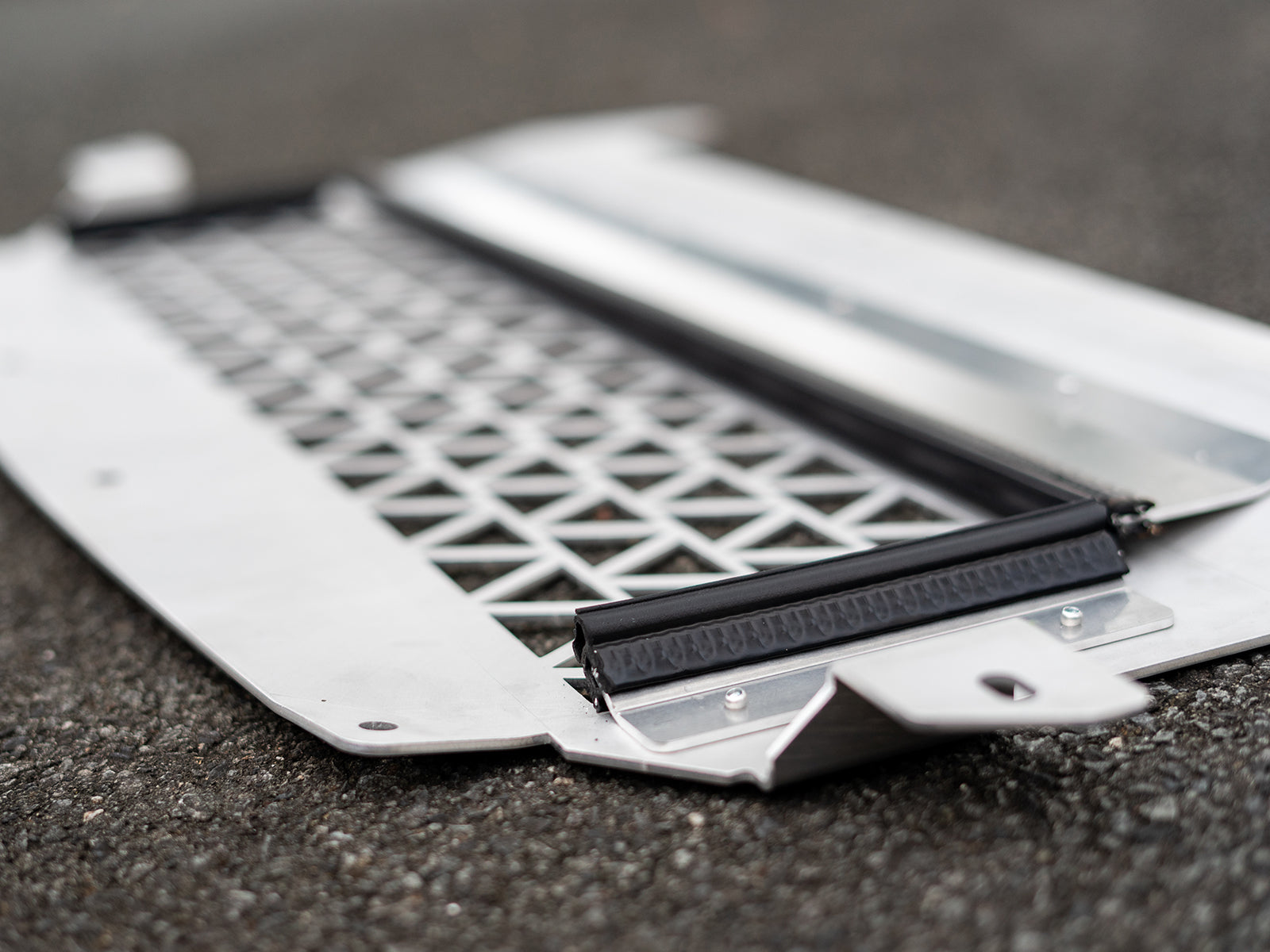 BMW F80 M3/F82 M4 Oil Cooler Bash Plate