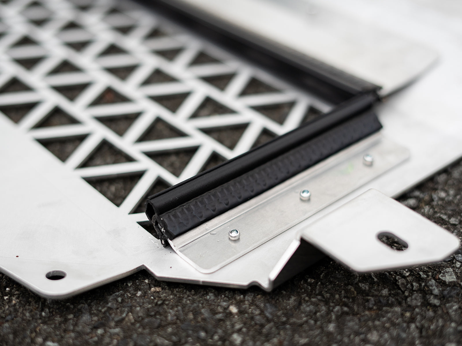 BMW F80 M3/F82 M4 Oil Cooler Bash Plate