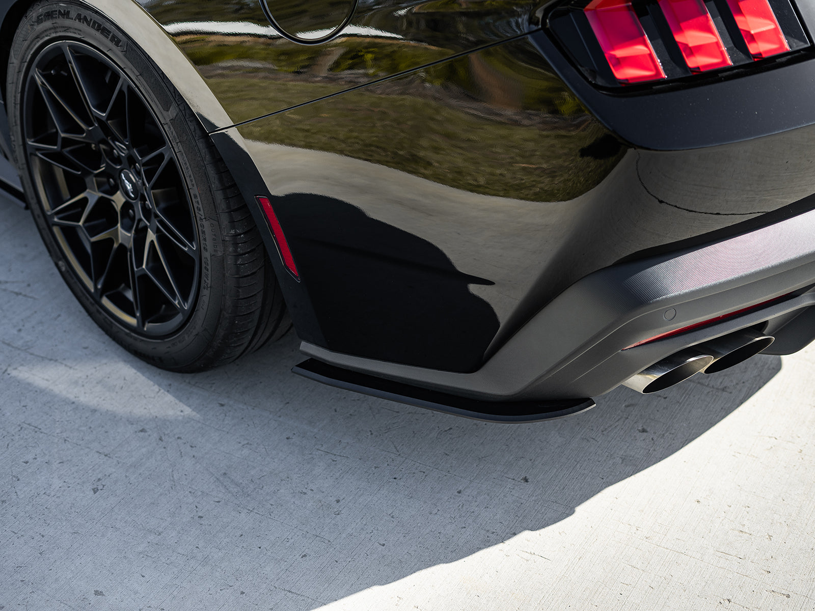 Ford Mustang S650 2024+ Rear Spats/Pods