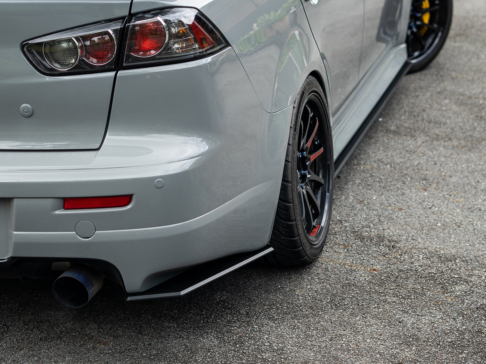 Mitsubishi Lancer Ralliart Rear Spats/Pods