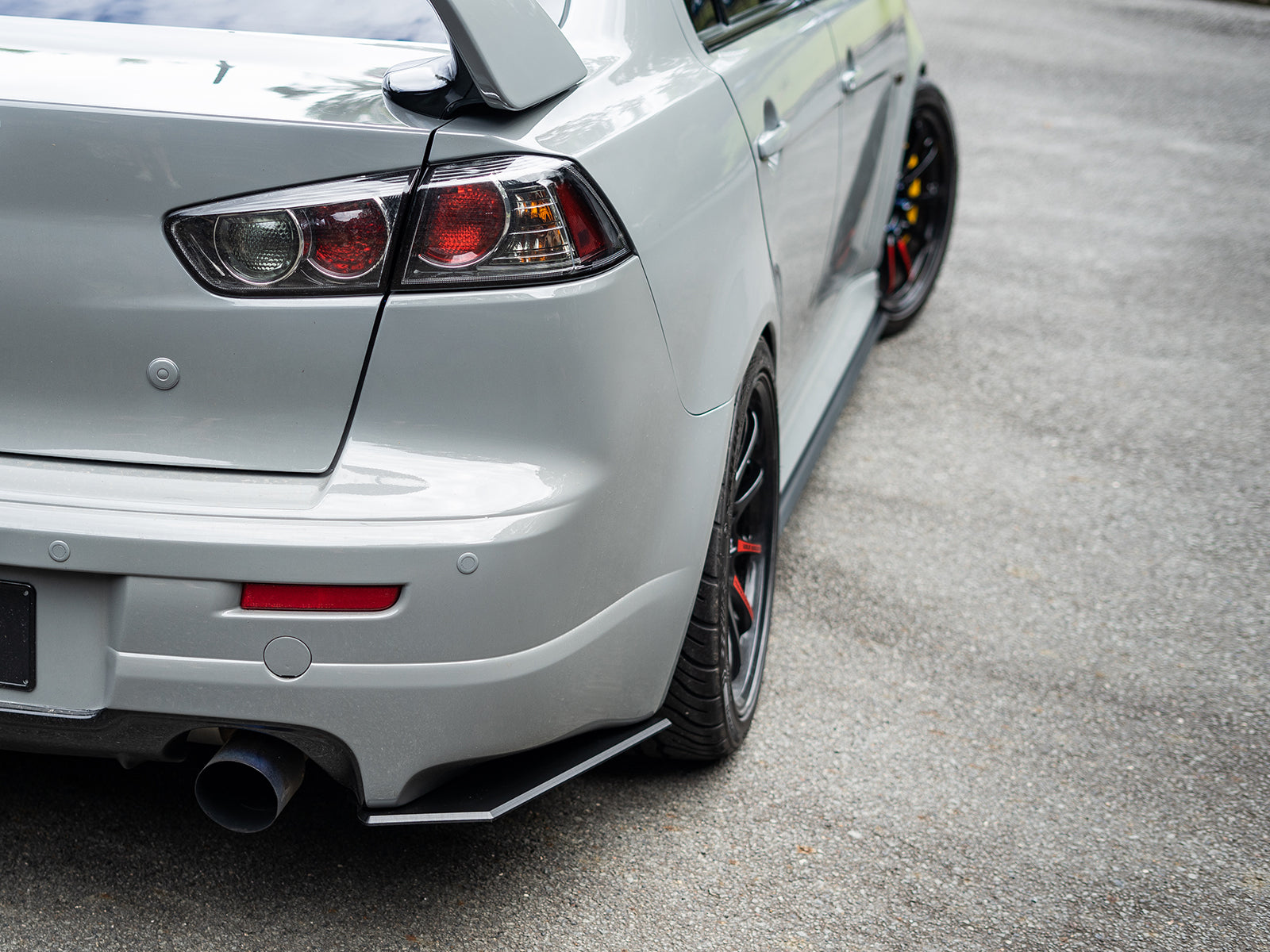 Mitsubishi Lancer Ralliart Rear Spats/Pods