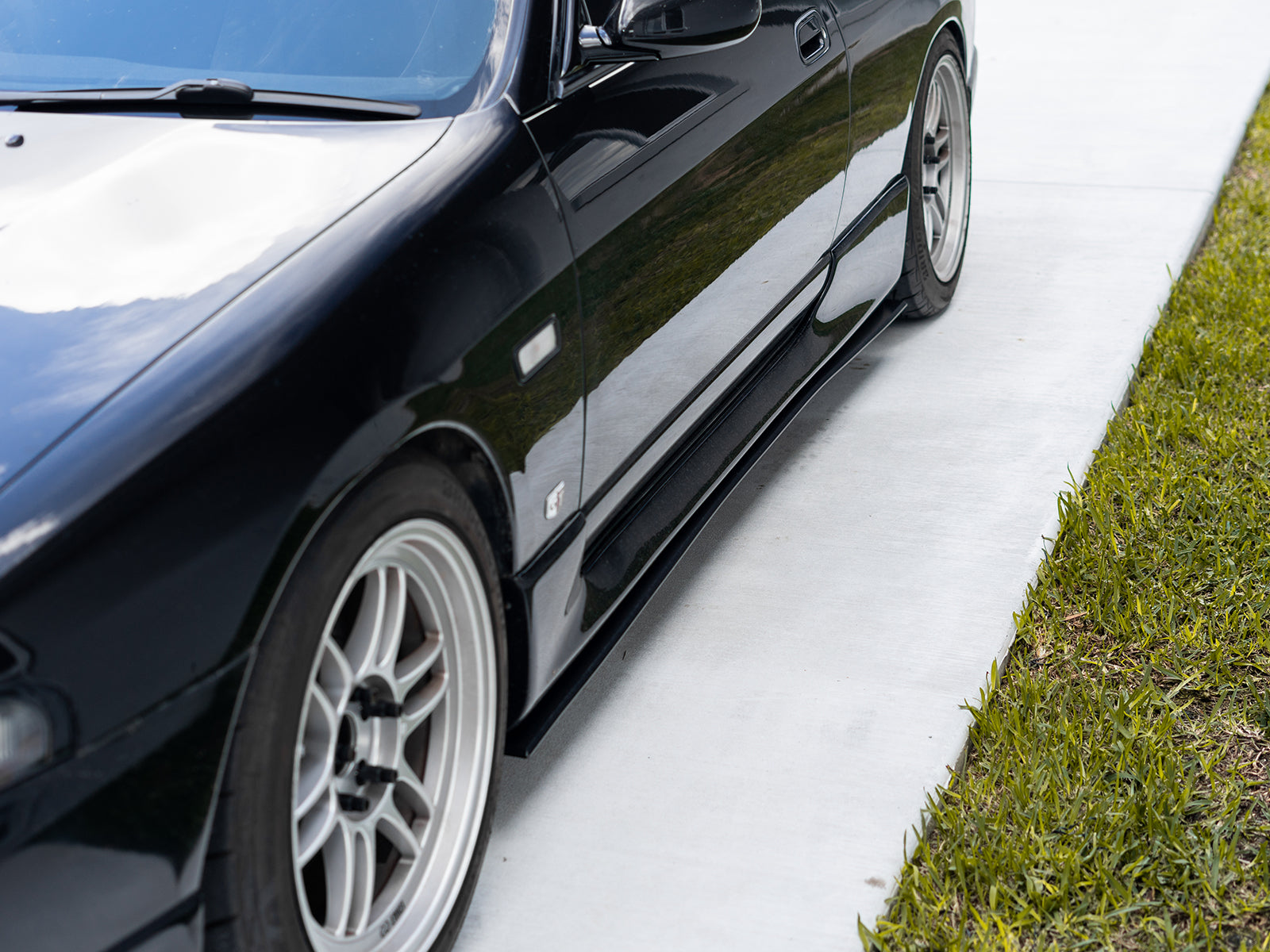 Nissan Skyline R33 Side Skirt Extensions