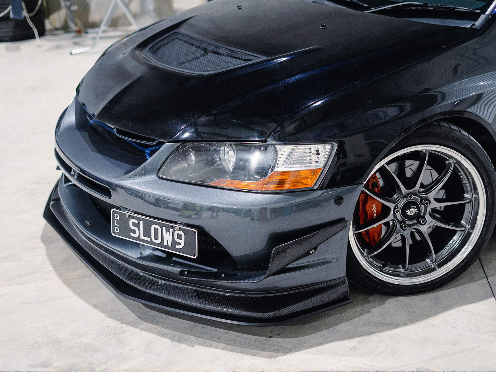 Mitsubishi Evo 9 Varis Front Splitter Lip