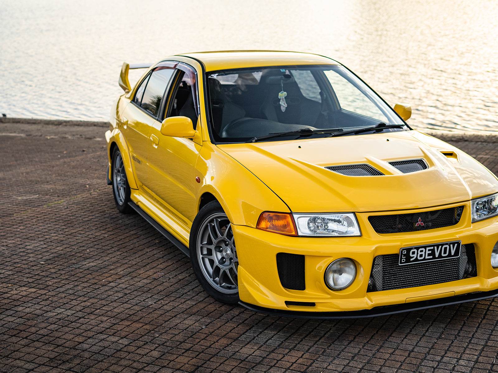 Mitsubishi Evo 5 Complete Splitter Lip Kit