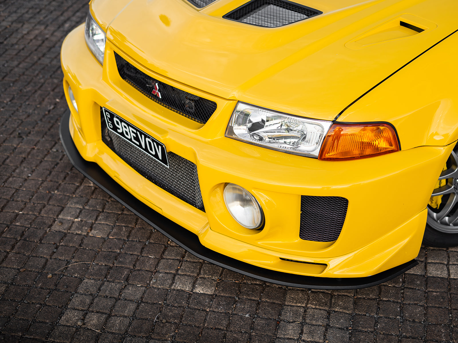 Mitsubishi Evo 5 Front Splitter Lip